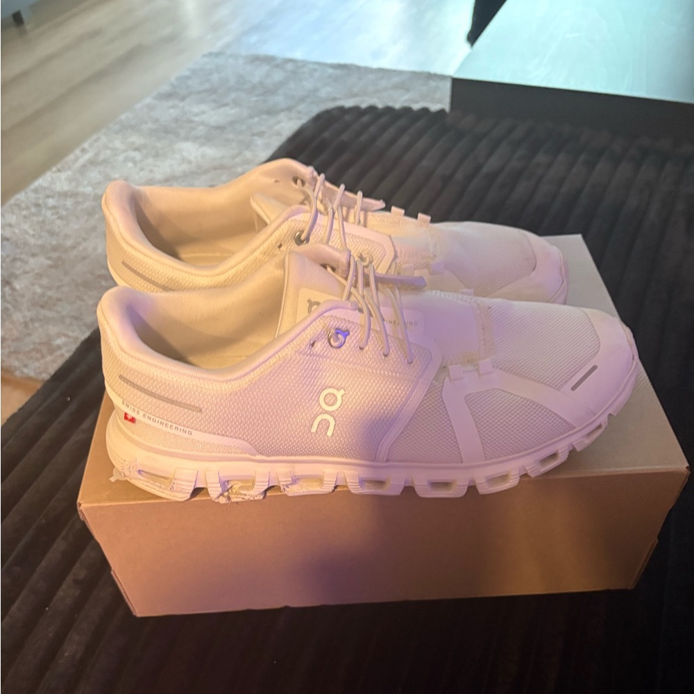 On Cloud 6 Men’s size 11